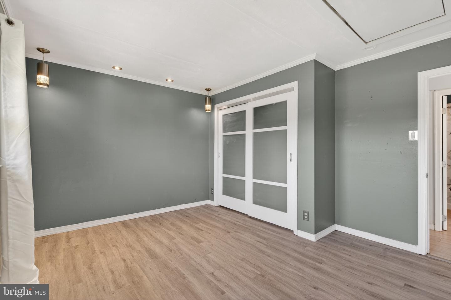 325 Austin Drive photo 17