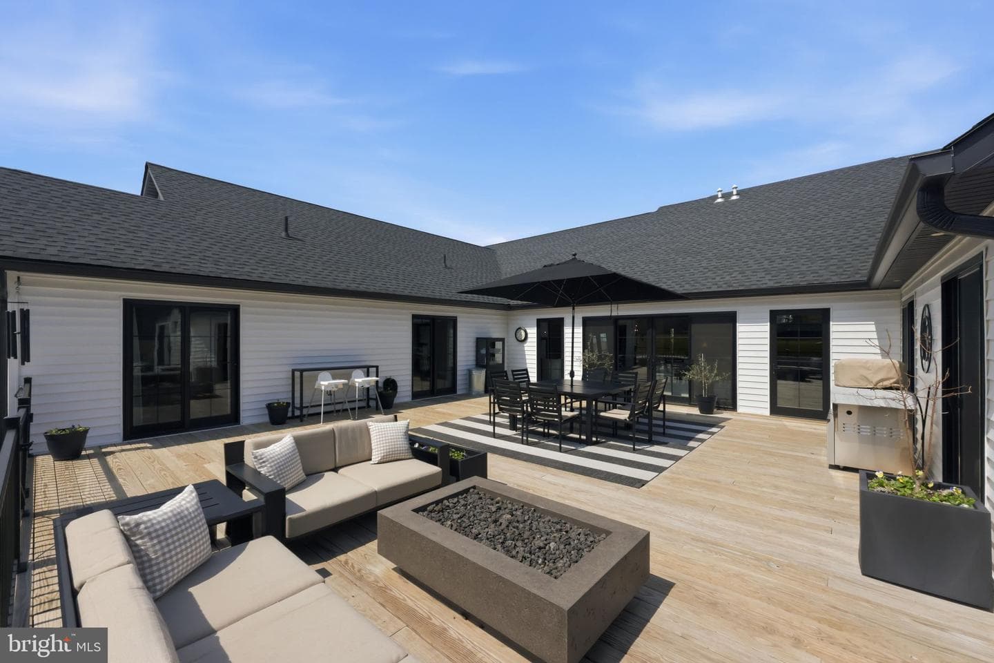 694 Countess Drive photo 29