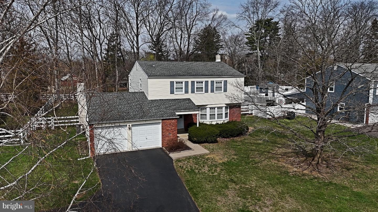 31 Farber Drive photo 2