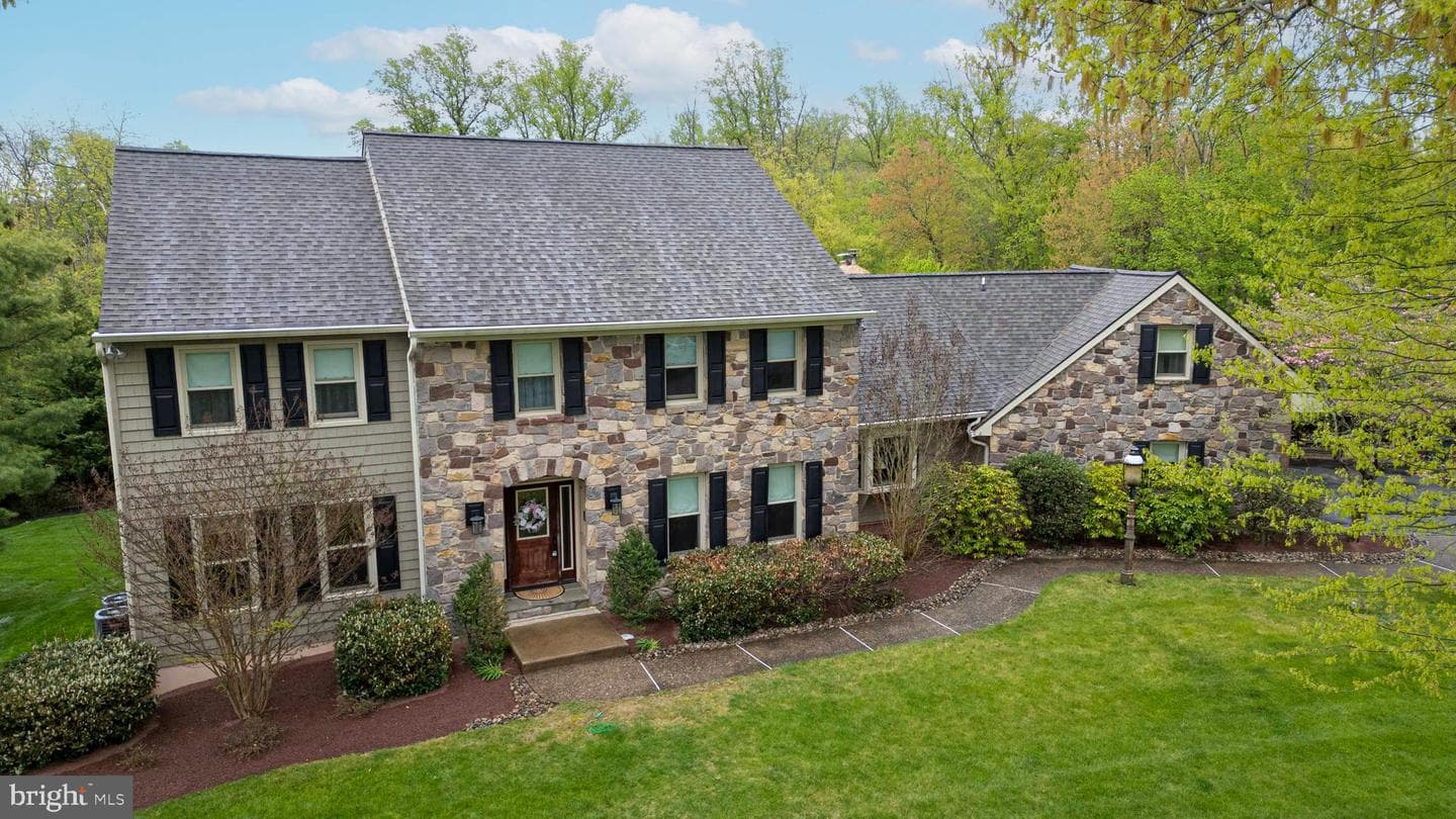 167 Matthew Circle photo 5