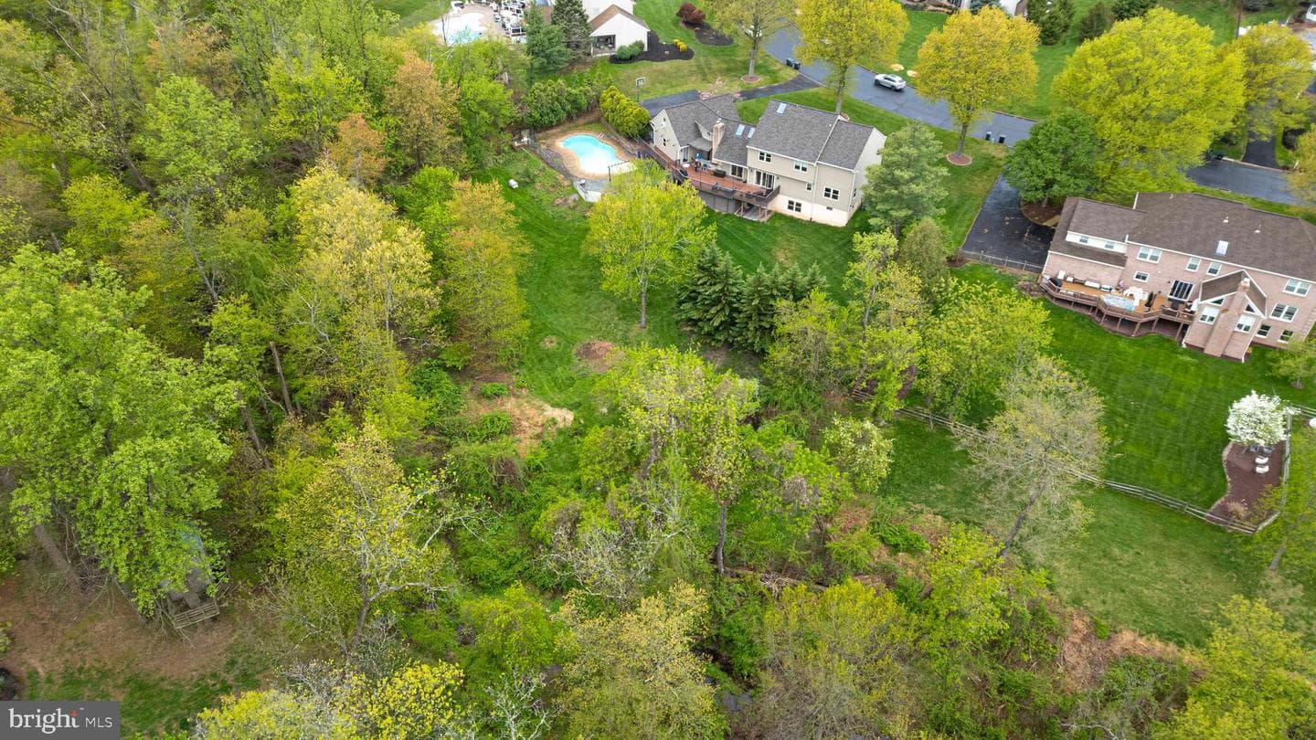 167 Matthew Circle photo 64
