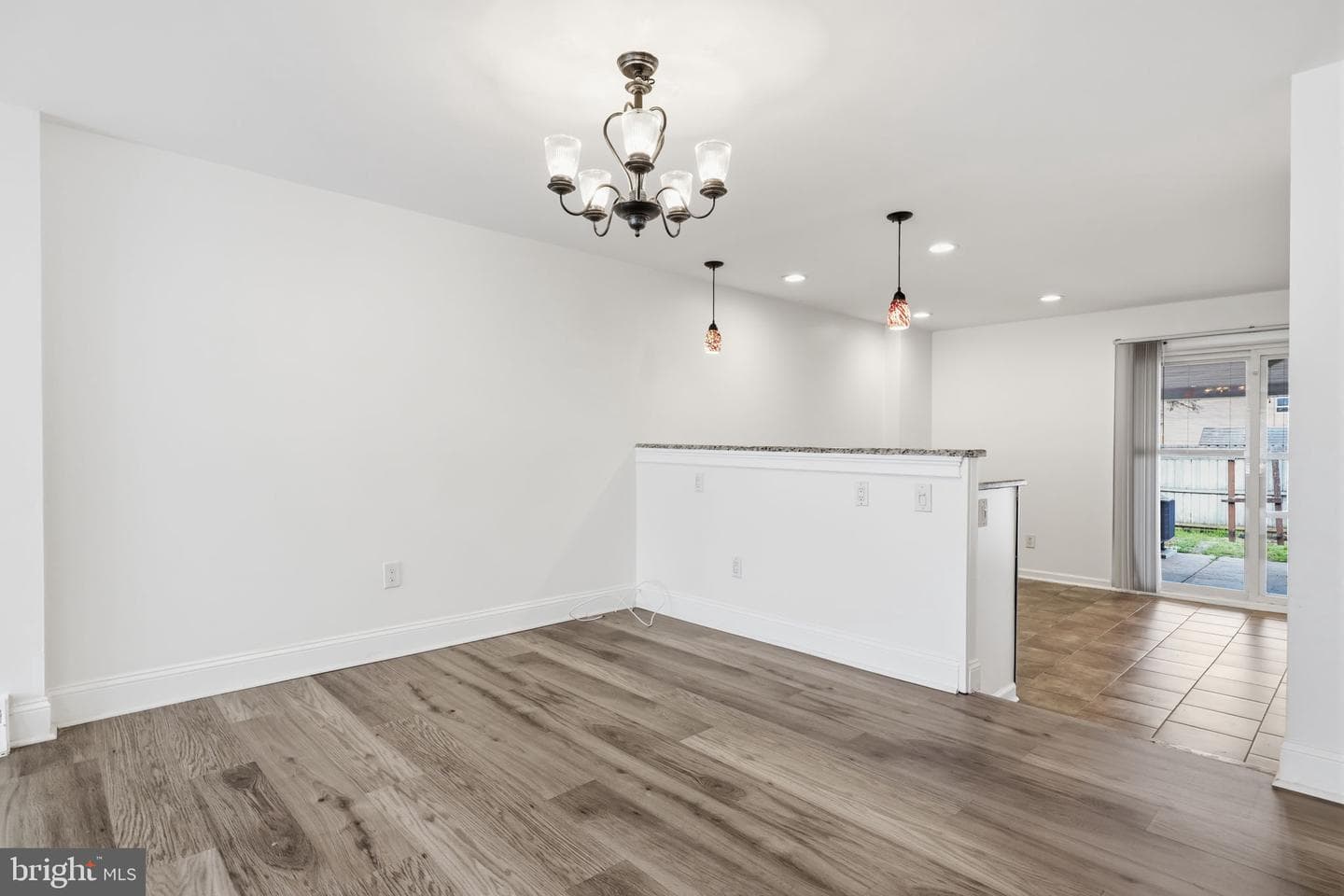 5155 Euston Court photo 10