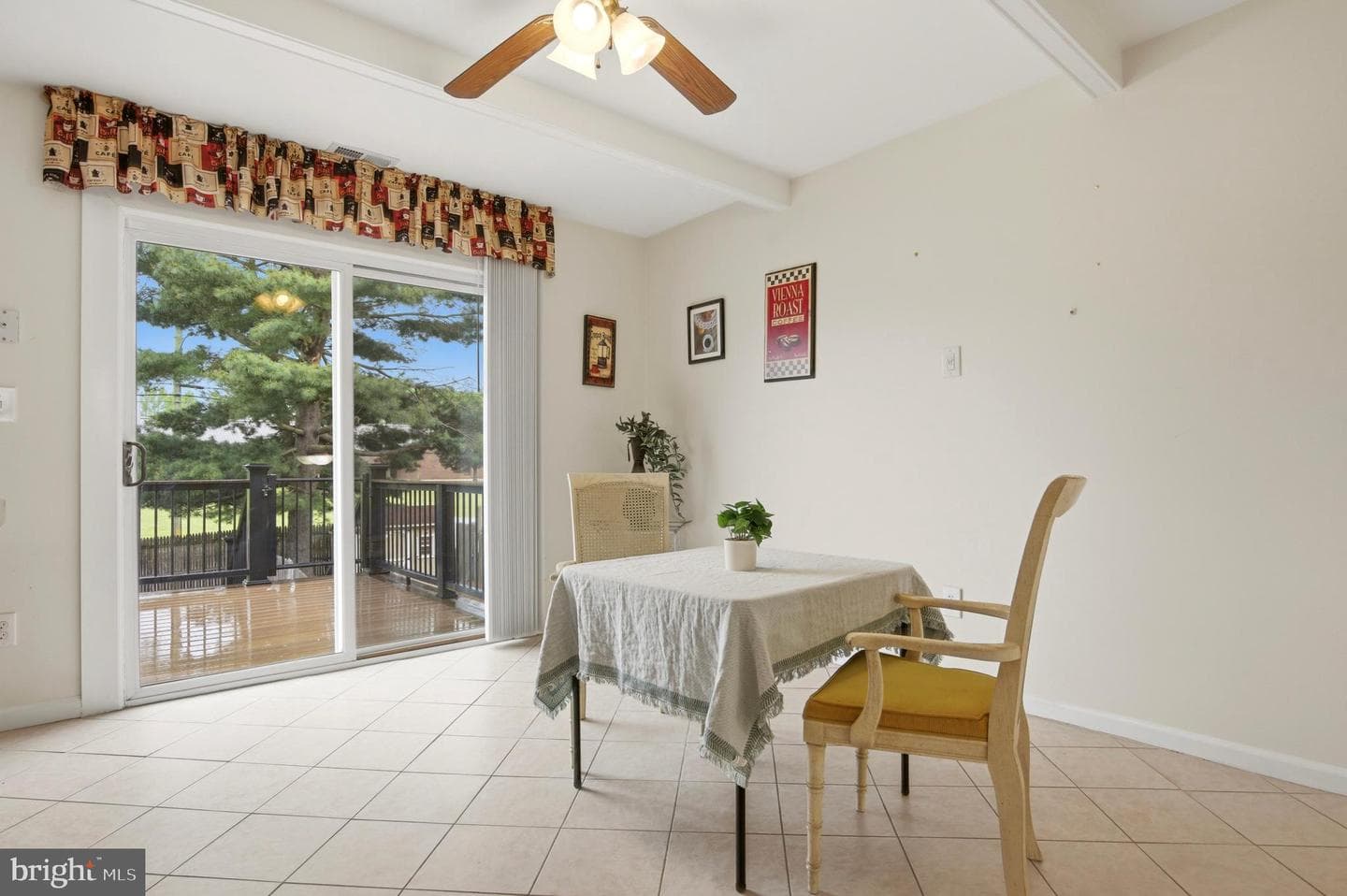1023 Burnley Court photo 11