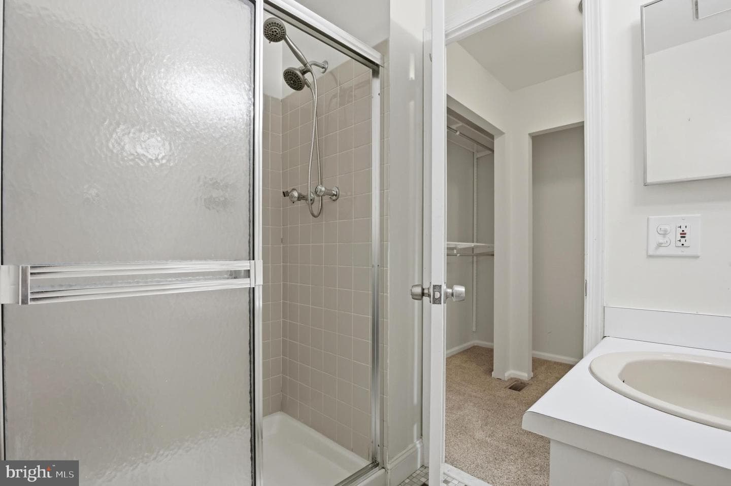 1023 Burnley Court photo 15