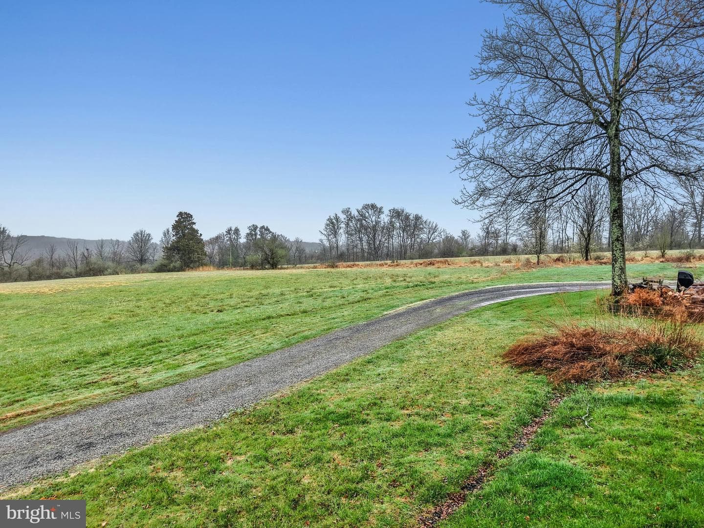 4196 Tollgate Road photo 3