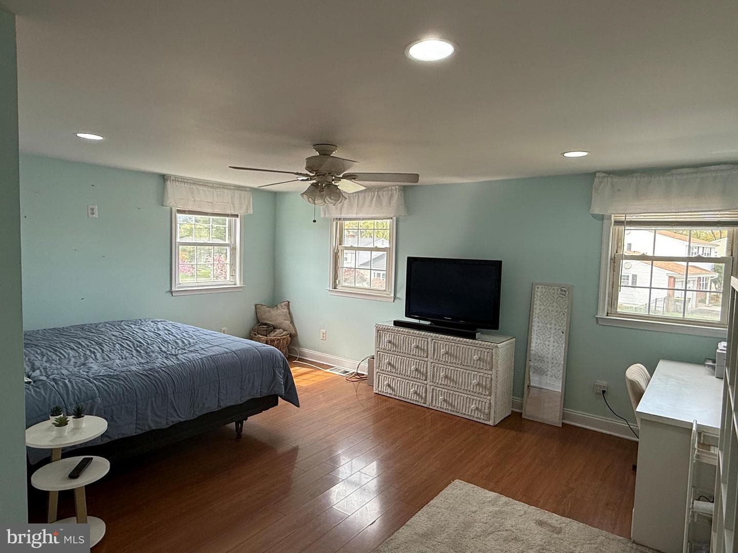 3404 Parkview Drive photo 18