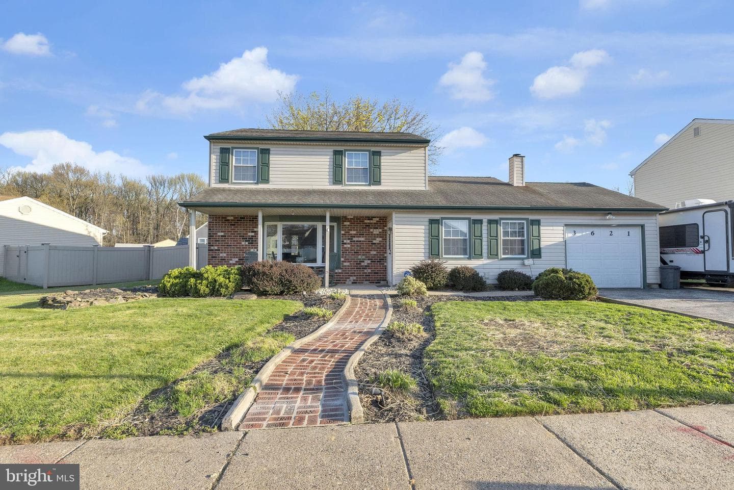3621 Sunny Lea Road photo 2