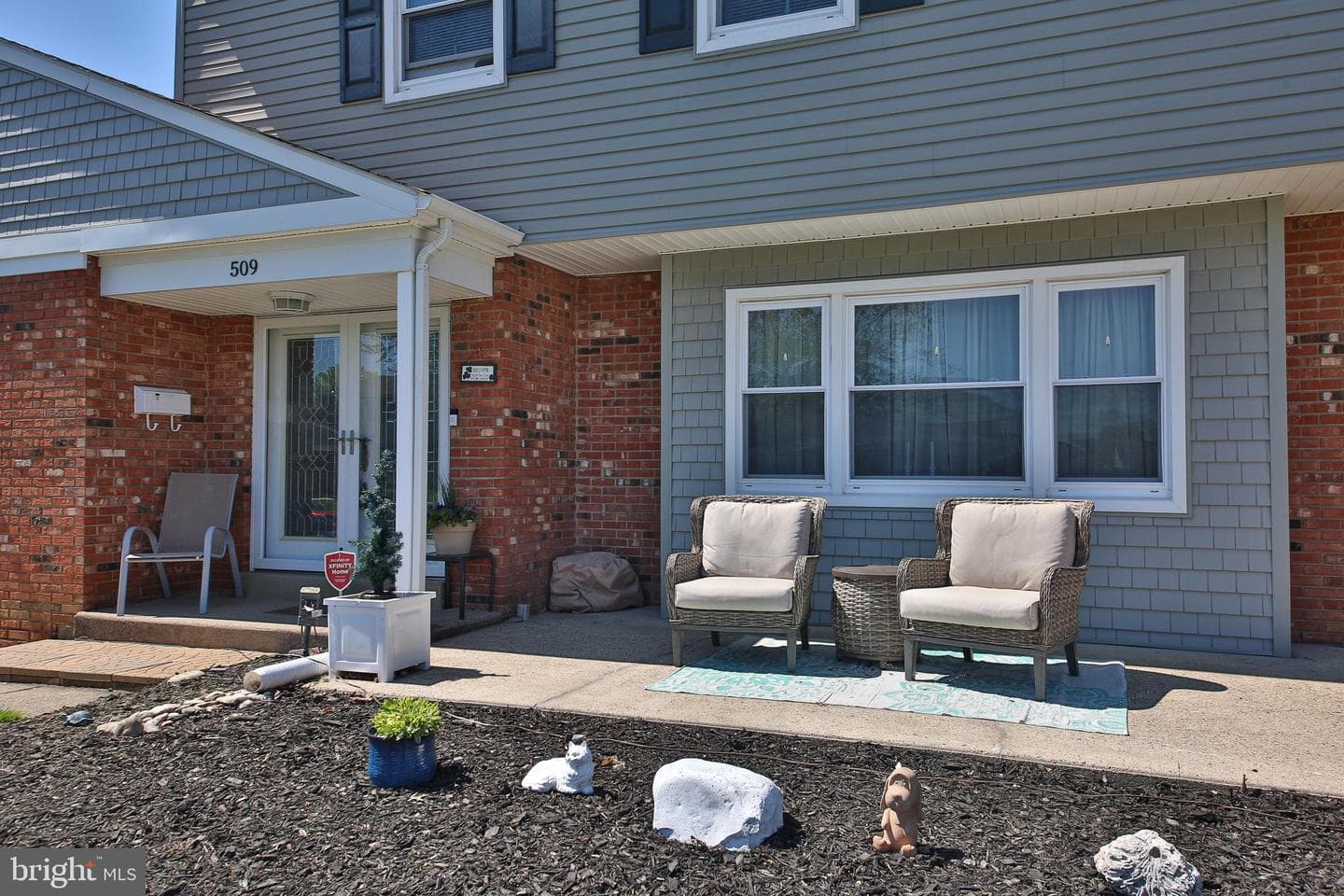 509 Ehret Road photo 2