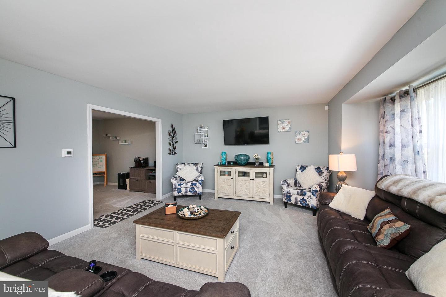 509 Ehret Road photo 6
