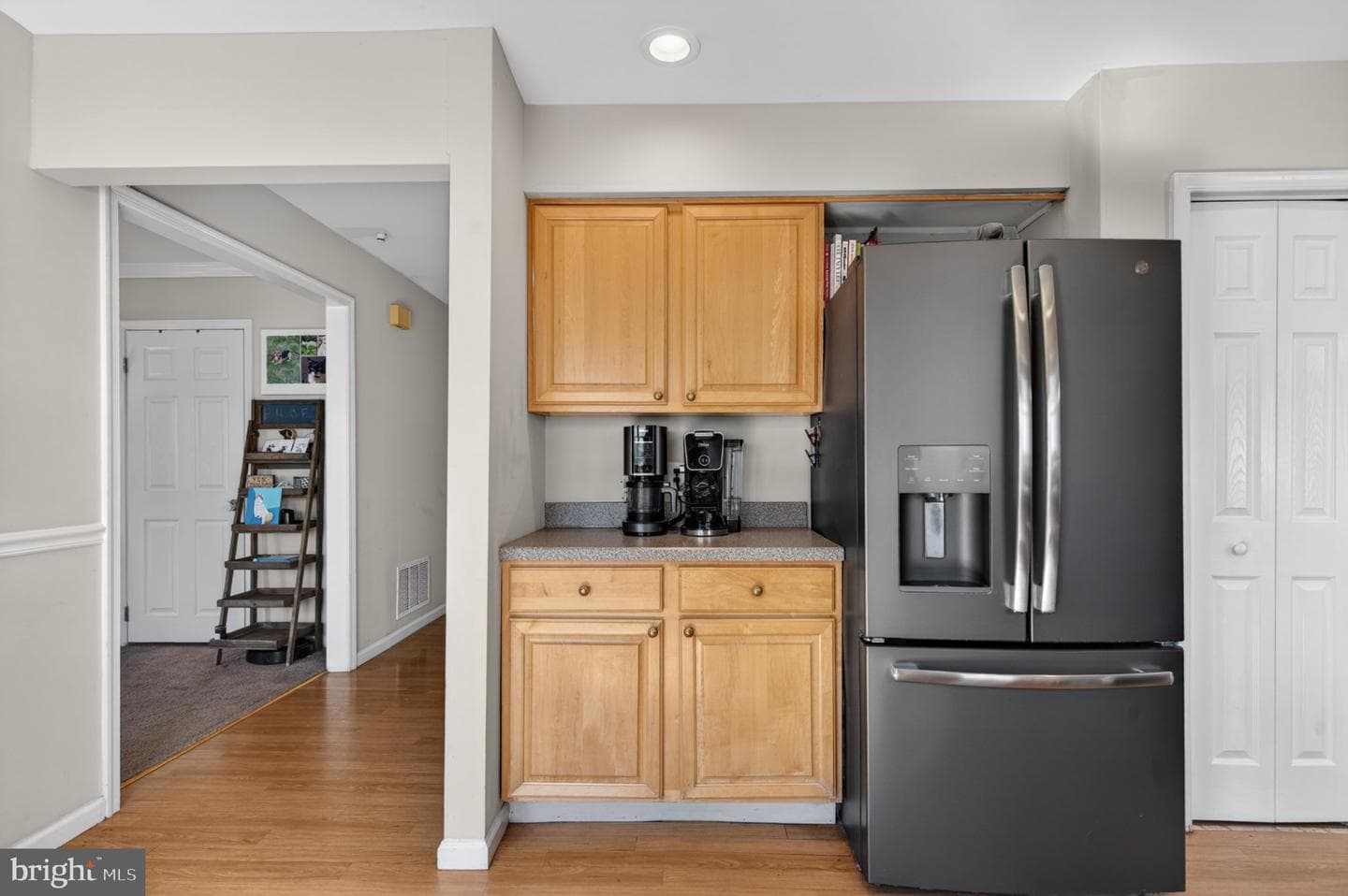 329 Canterbury Court photo 13