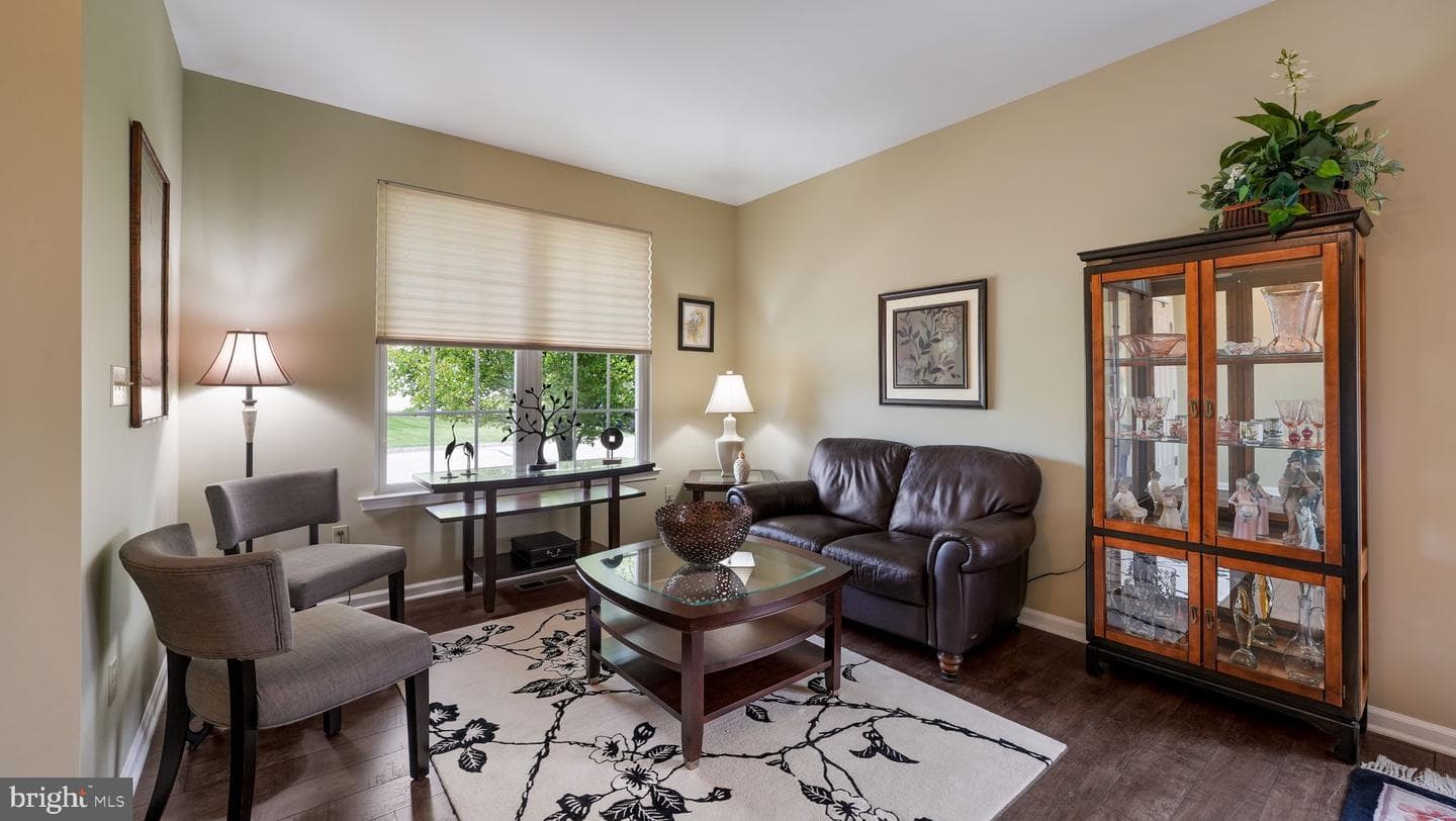 1236 Creekside Lane photo 6