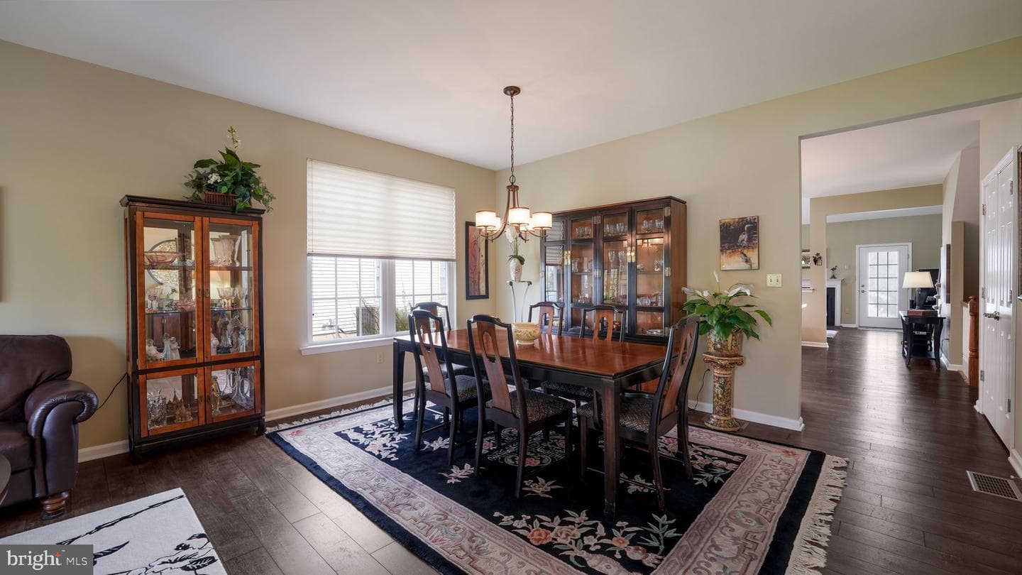 1236 Creekside Lane photo 8