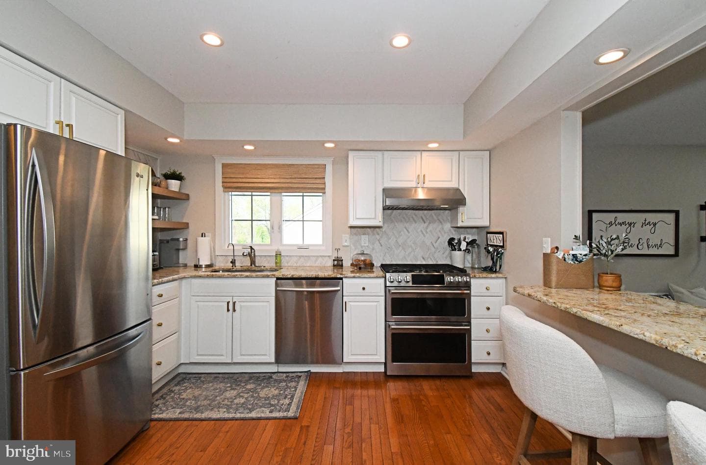 235 Argyle Road photo 15
