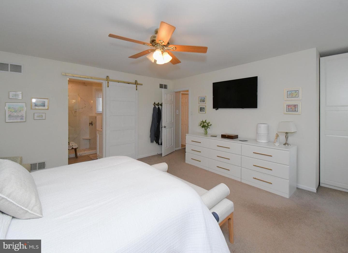 235 Argyle Road photo 32