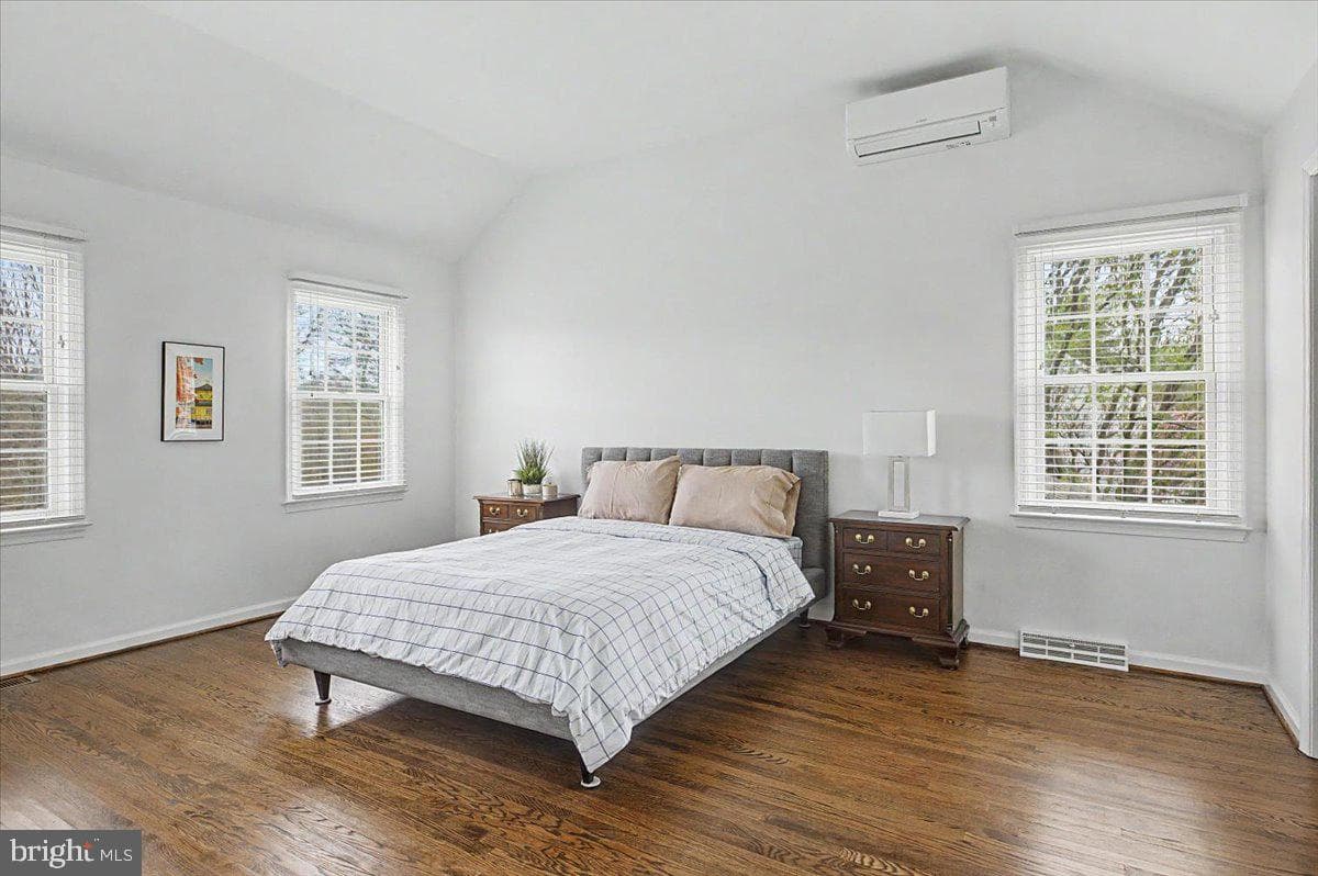 5693 Cottageville photo 33