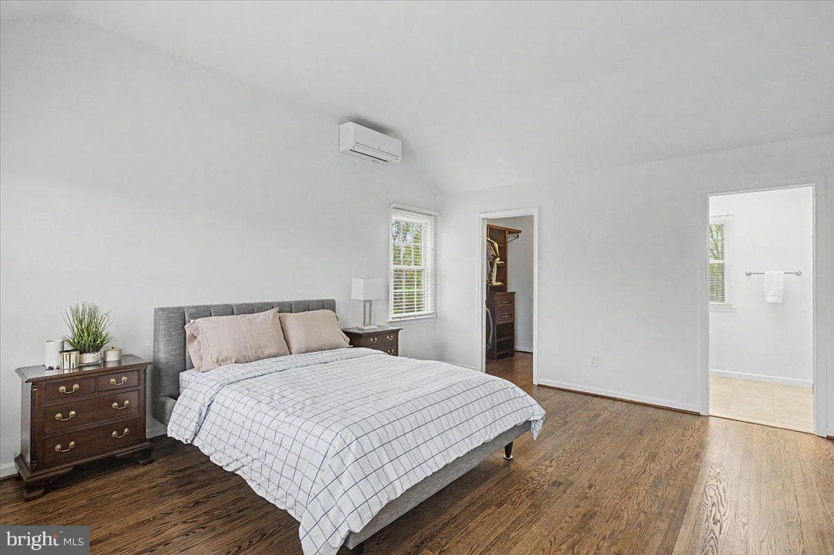 5693 Cottageville photo 35