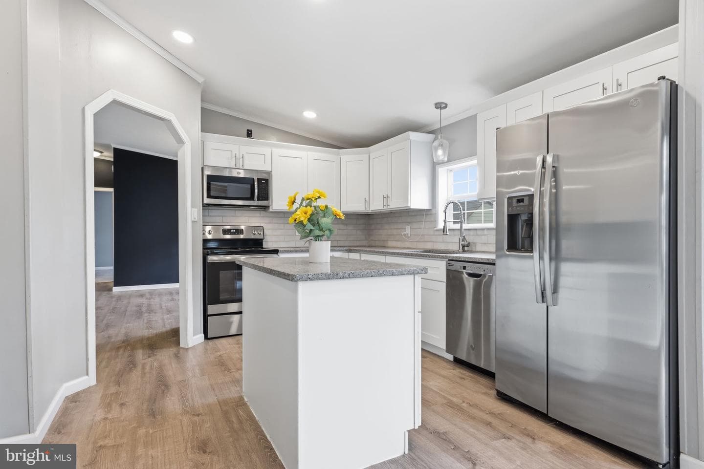 1137 Second Avenue photo 12