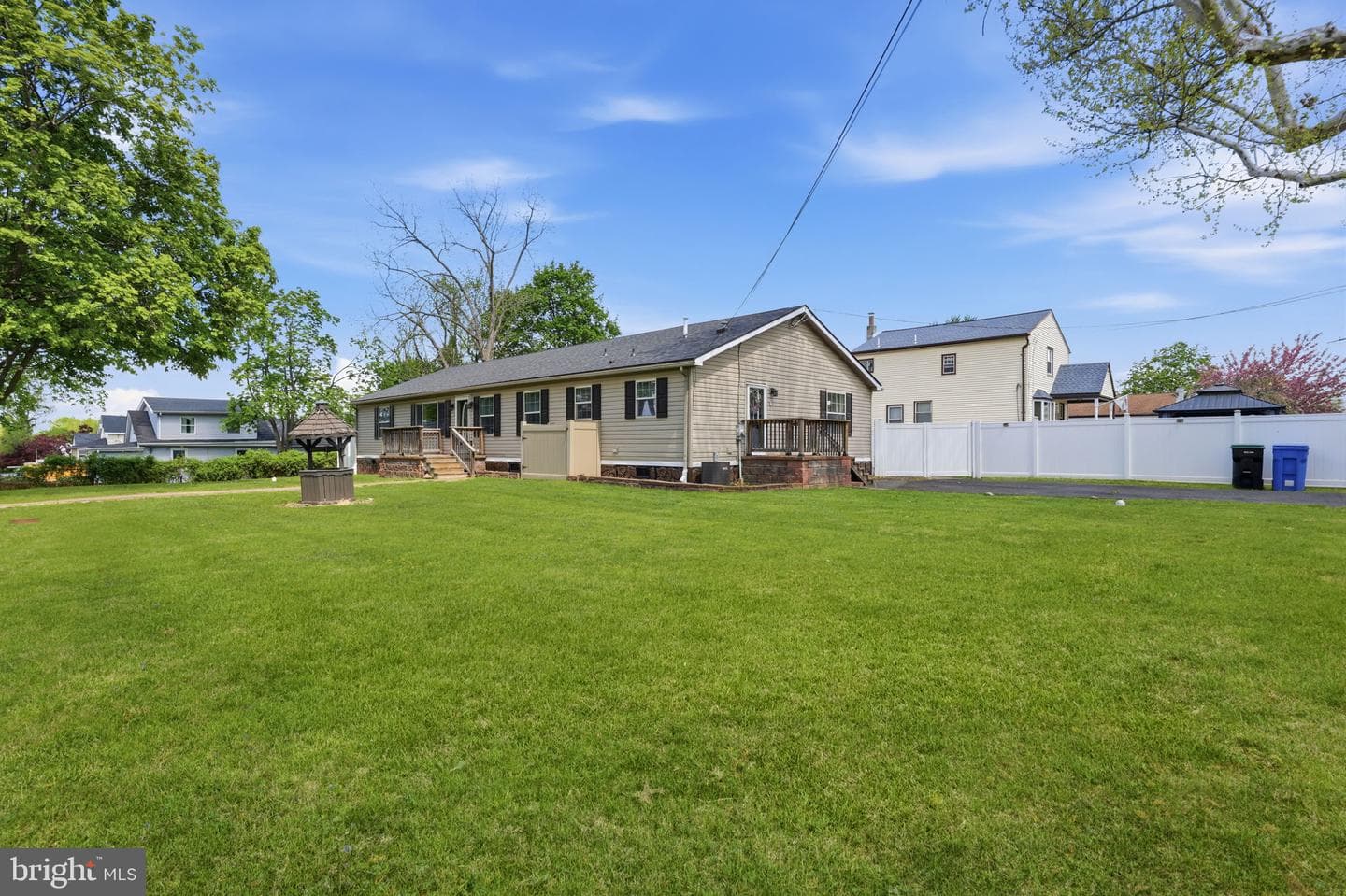 1137 Second Avenue photo 36