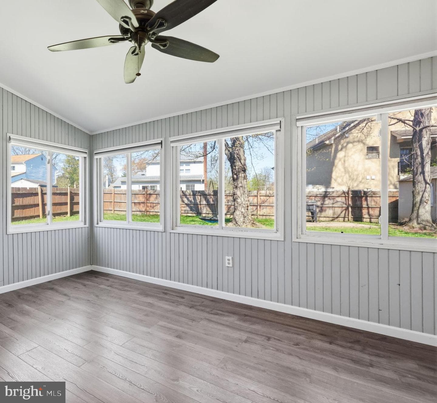 6142 Craig Avenue photo 14