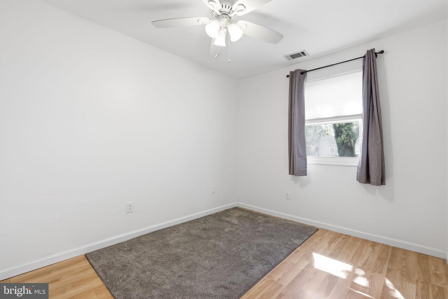 6142 Craig Avenue photo 16