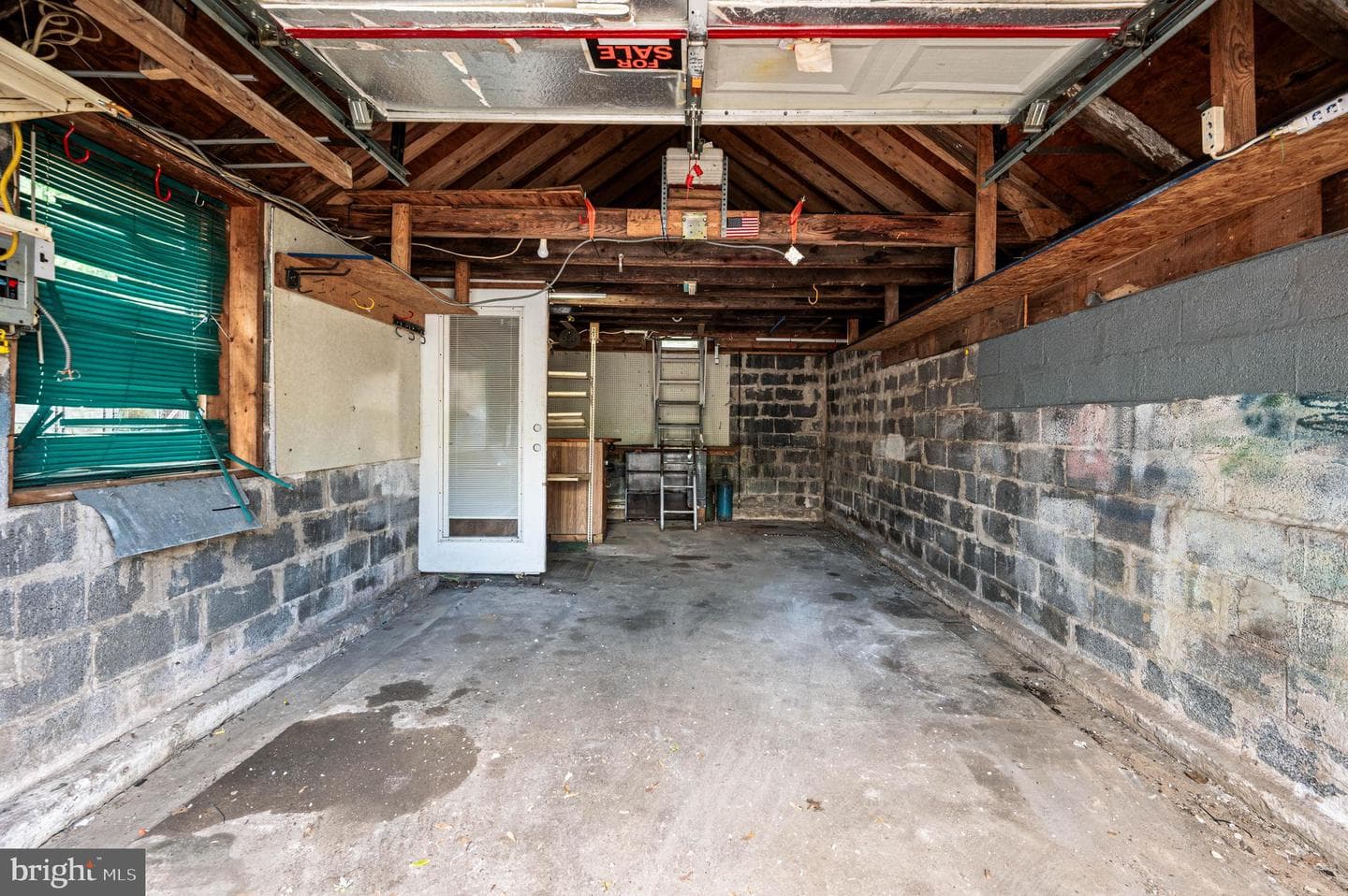 610 Princess Avenue photo 31