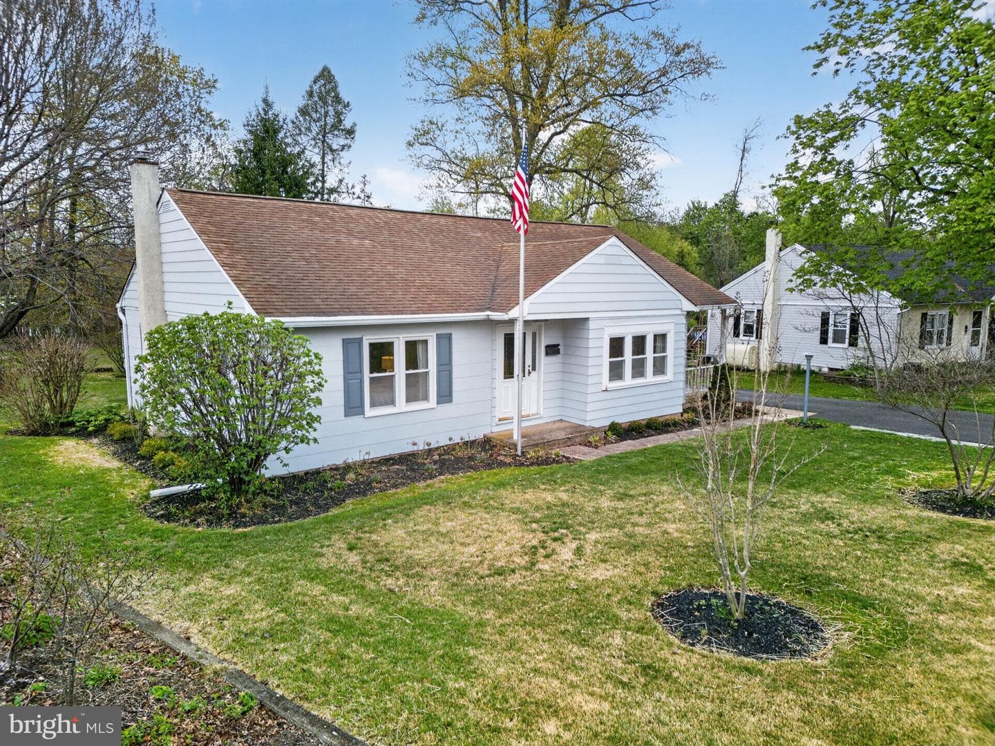 747 N Chubb Drive photo 4