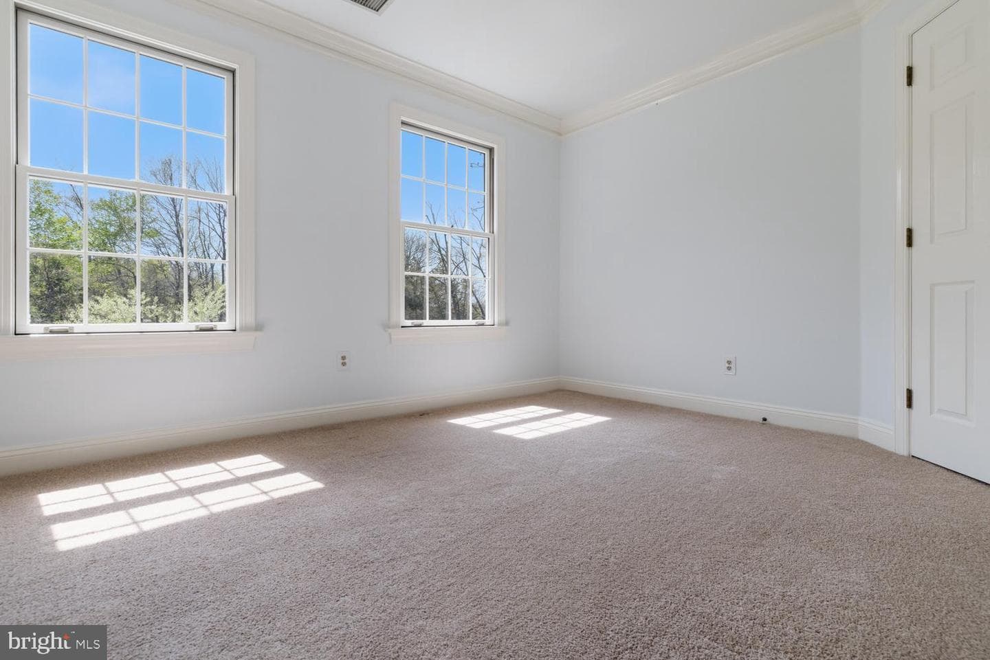1 Saint Andrews Court photo 21