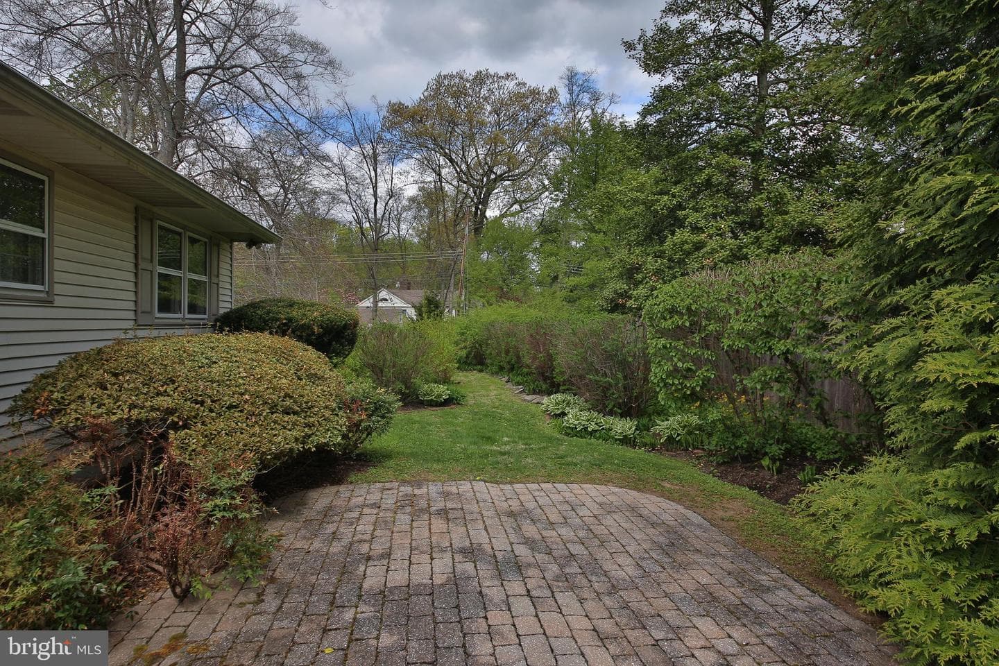95 Springs Drive photo 30