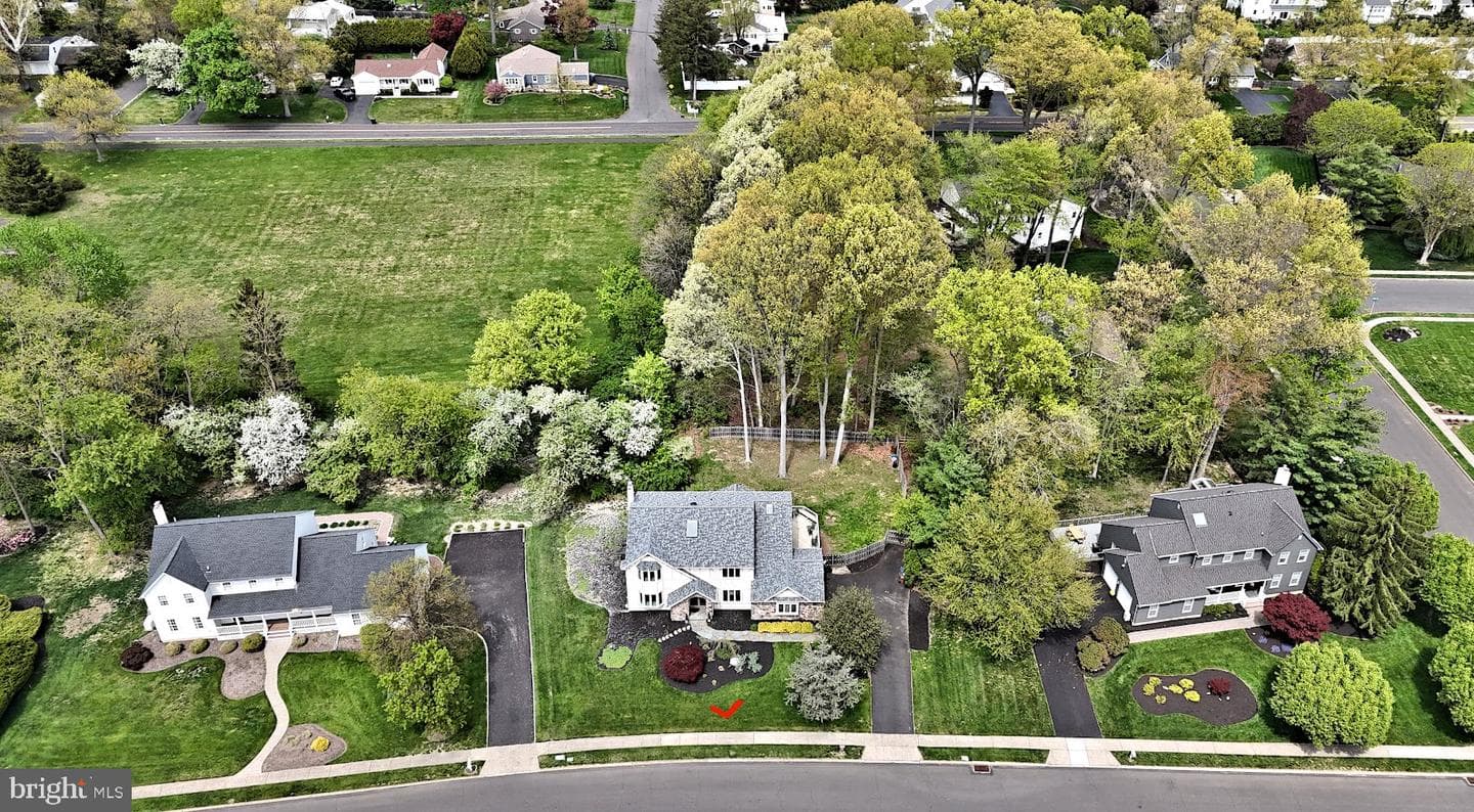 695 Friar Drive photo 49