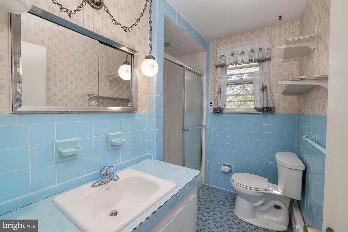 2323 Lakeview Drive photo 25