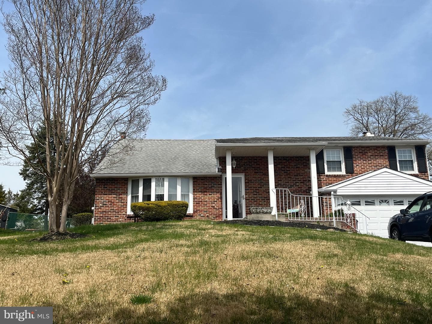 212 S Marmic Drive photo 2