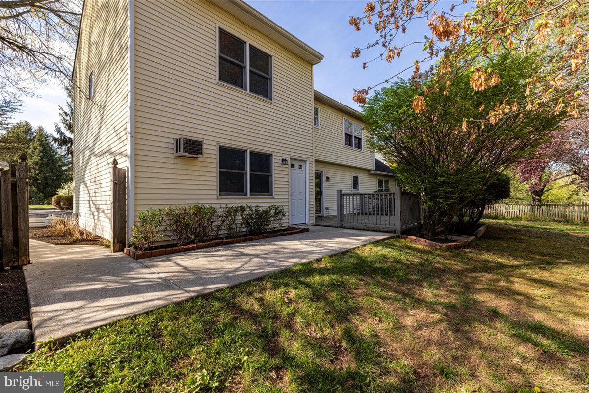204 Poplar Road photo 30