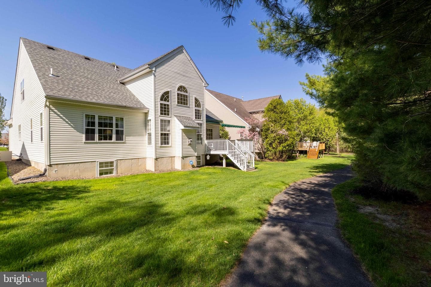 617 N Settlers Circle photo 18