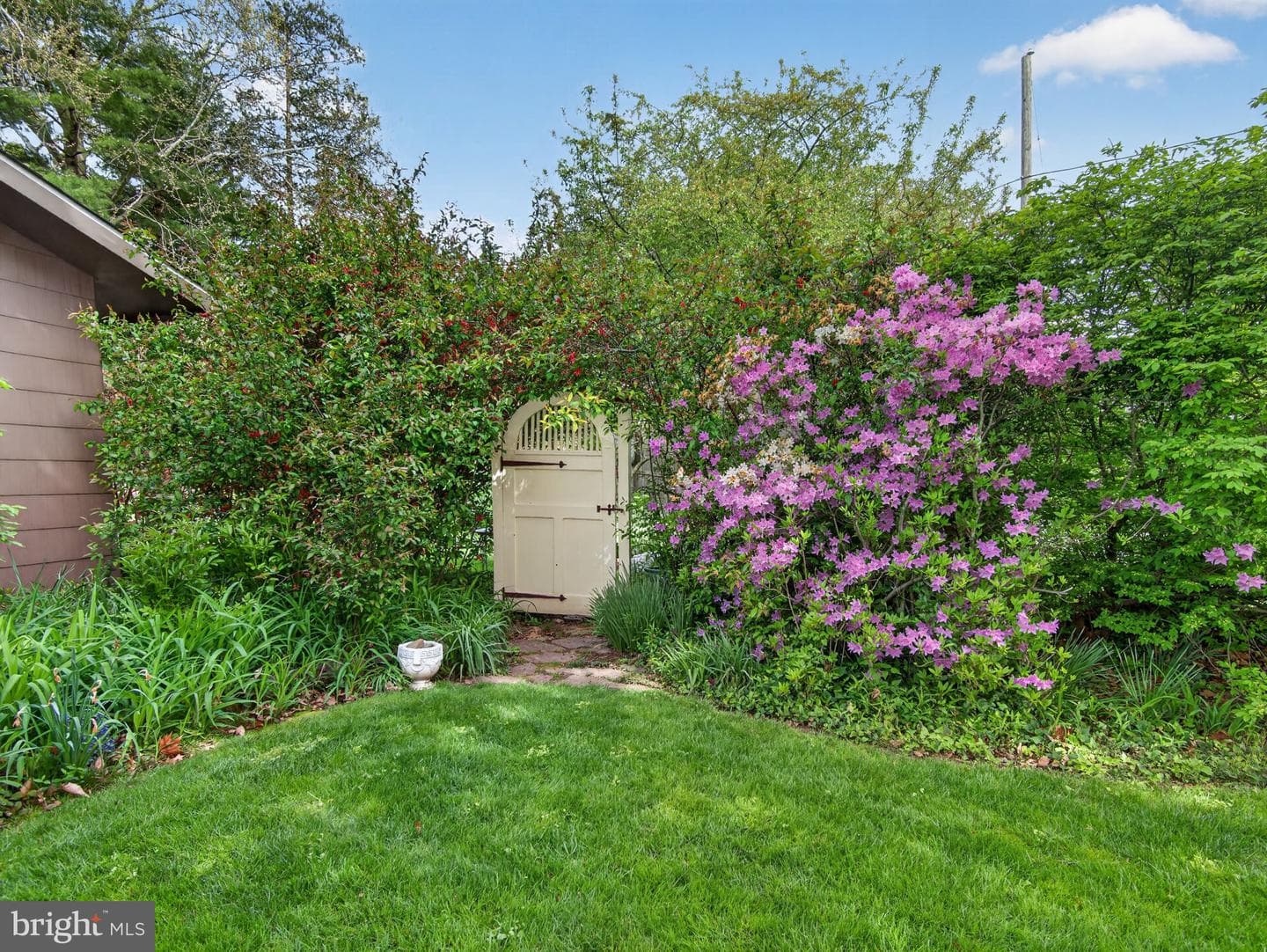 1 Upton Lane photo 34