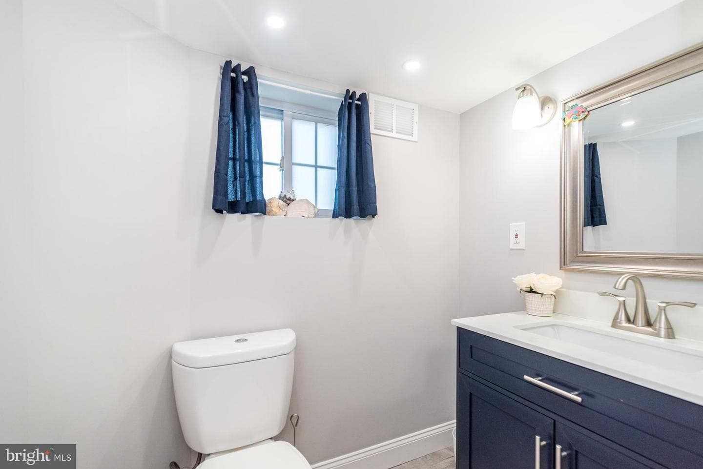 216 Windsor Drive photo 28