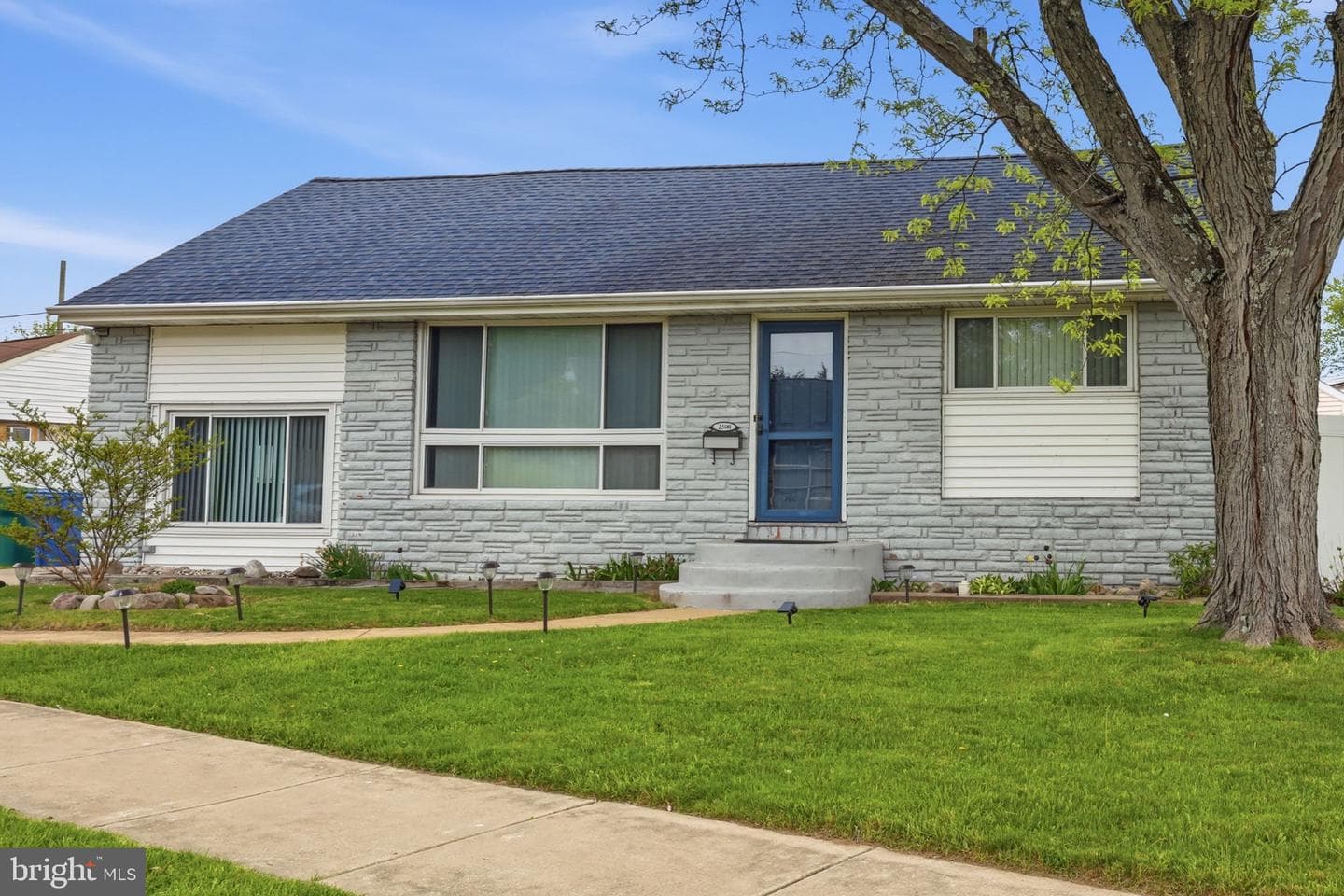 2500 Woodlawn Drive photo 31