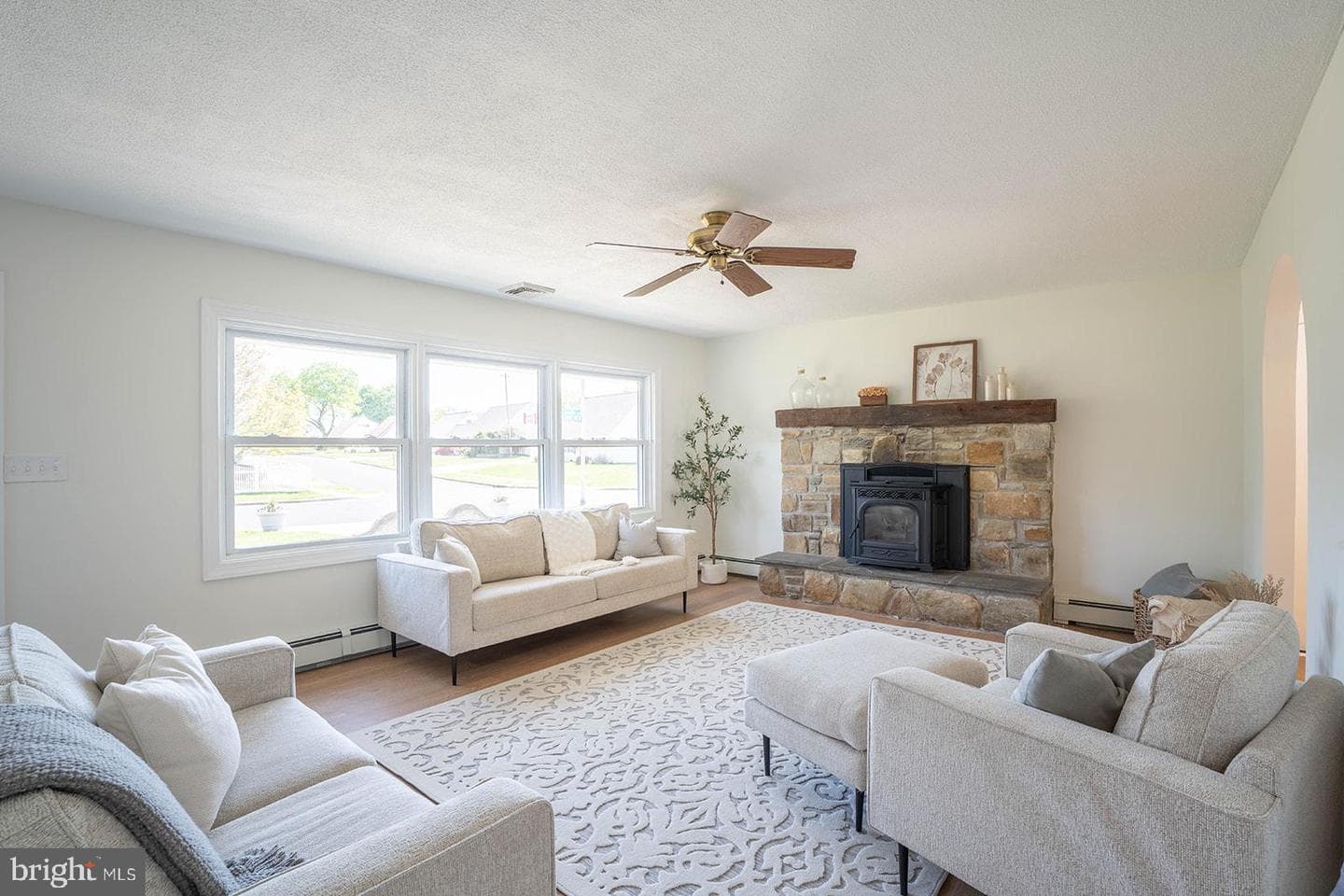 25 Cobalt Ridge Drive N photo 4