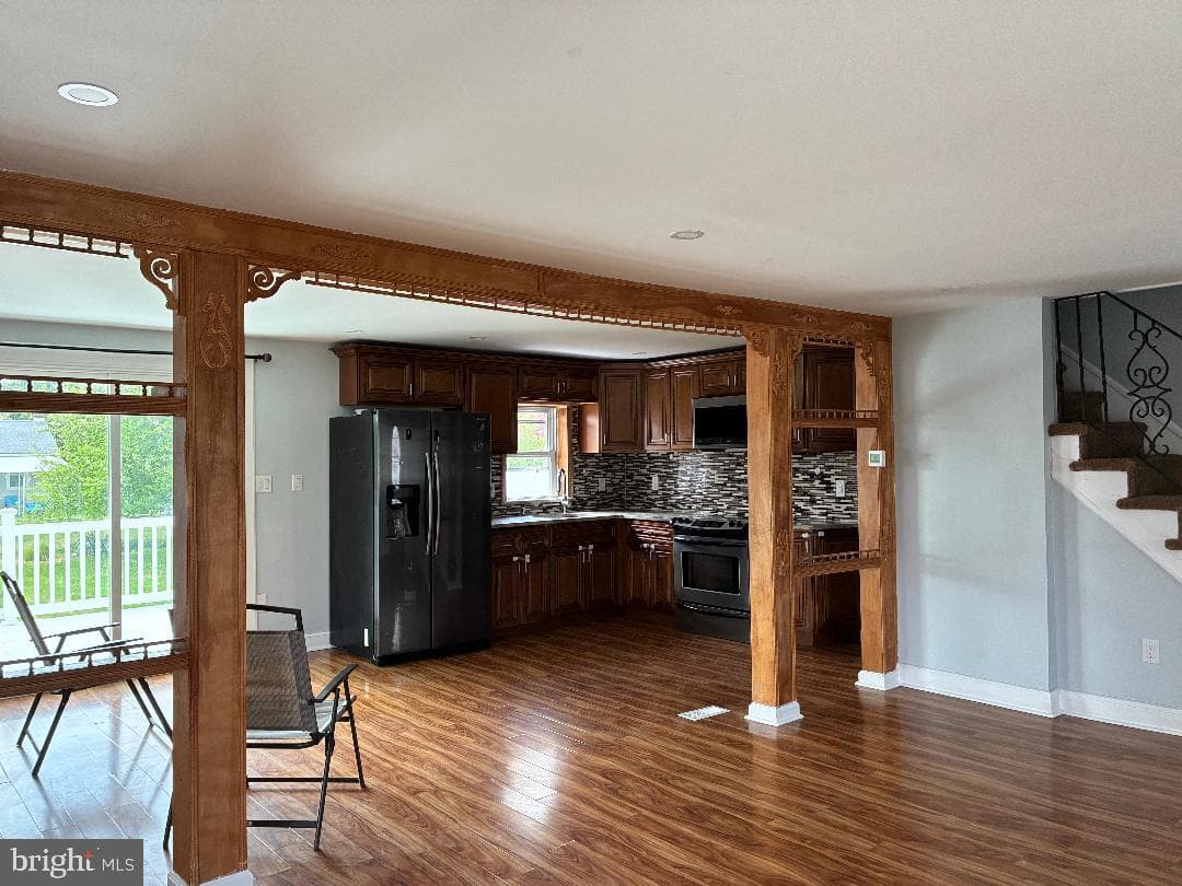 121 Walnut Avenue photo 10