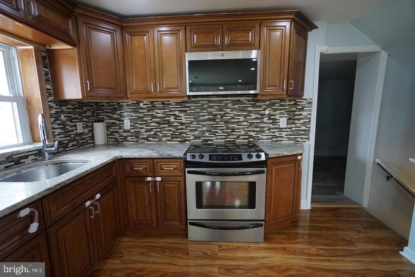 121 Walnut Avenue photo 13