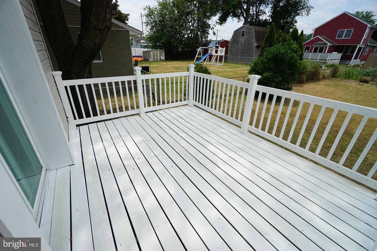 121 Walnut Avenue photo 5