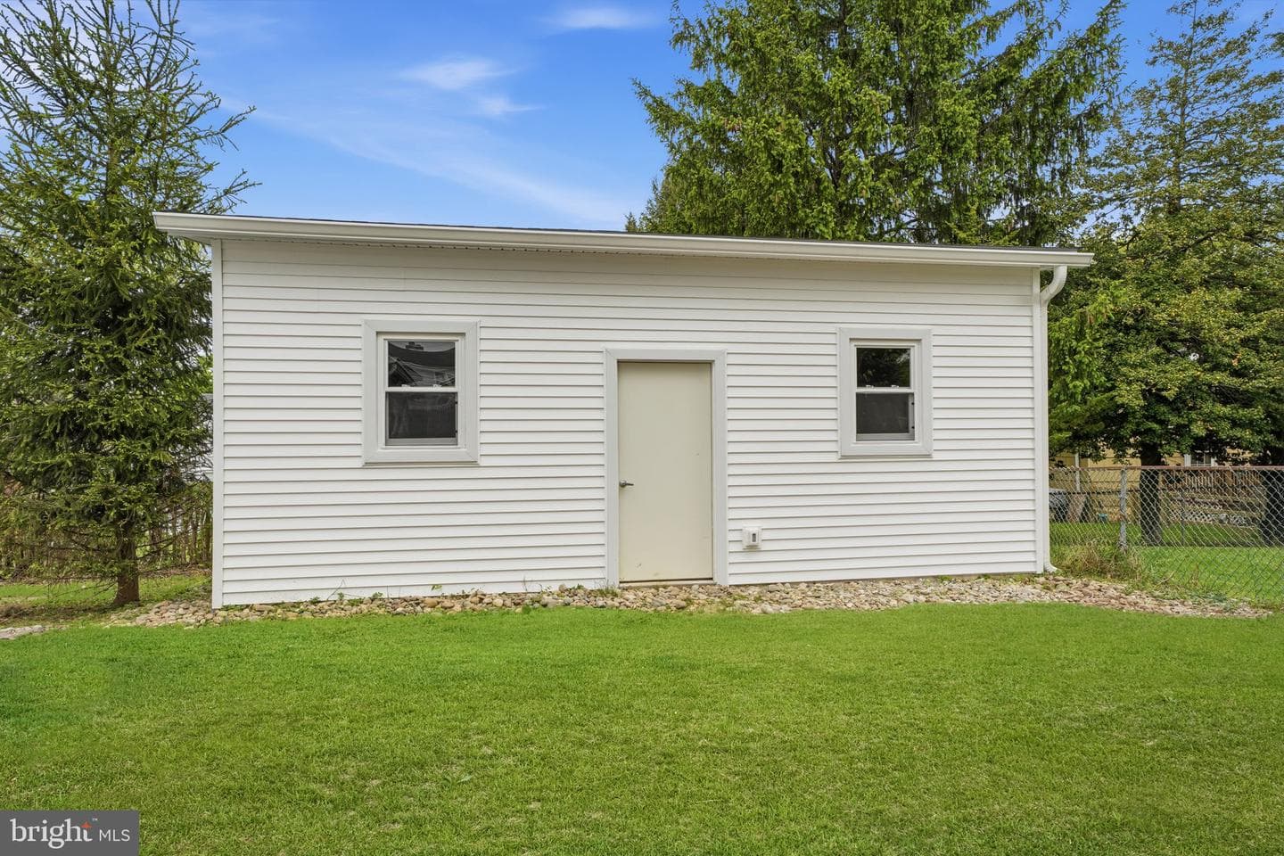 281 S Clearview Avenue photo 34