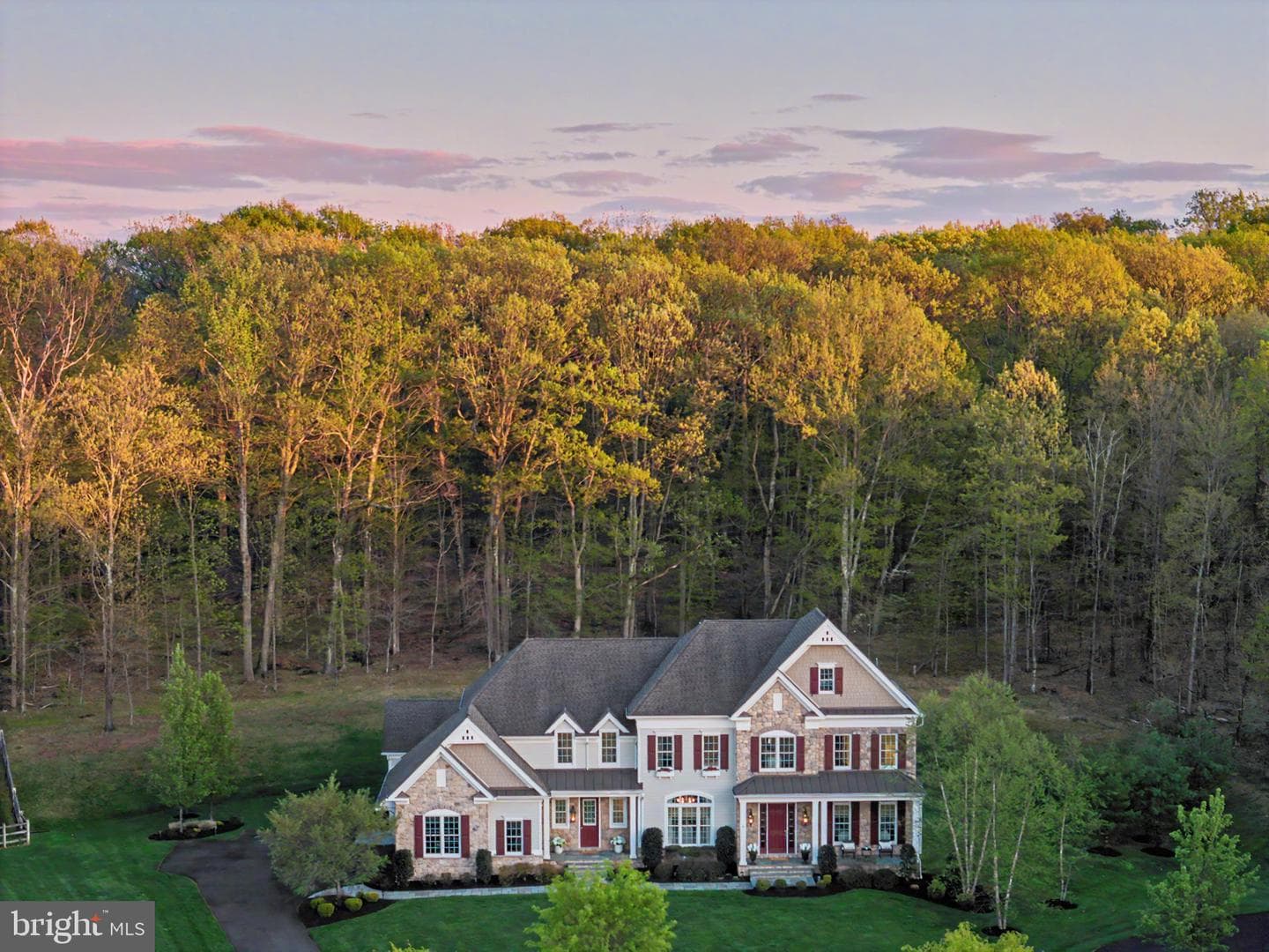 21 Goldney Dr photo 3