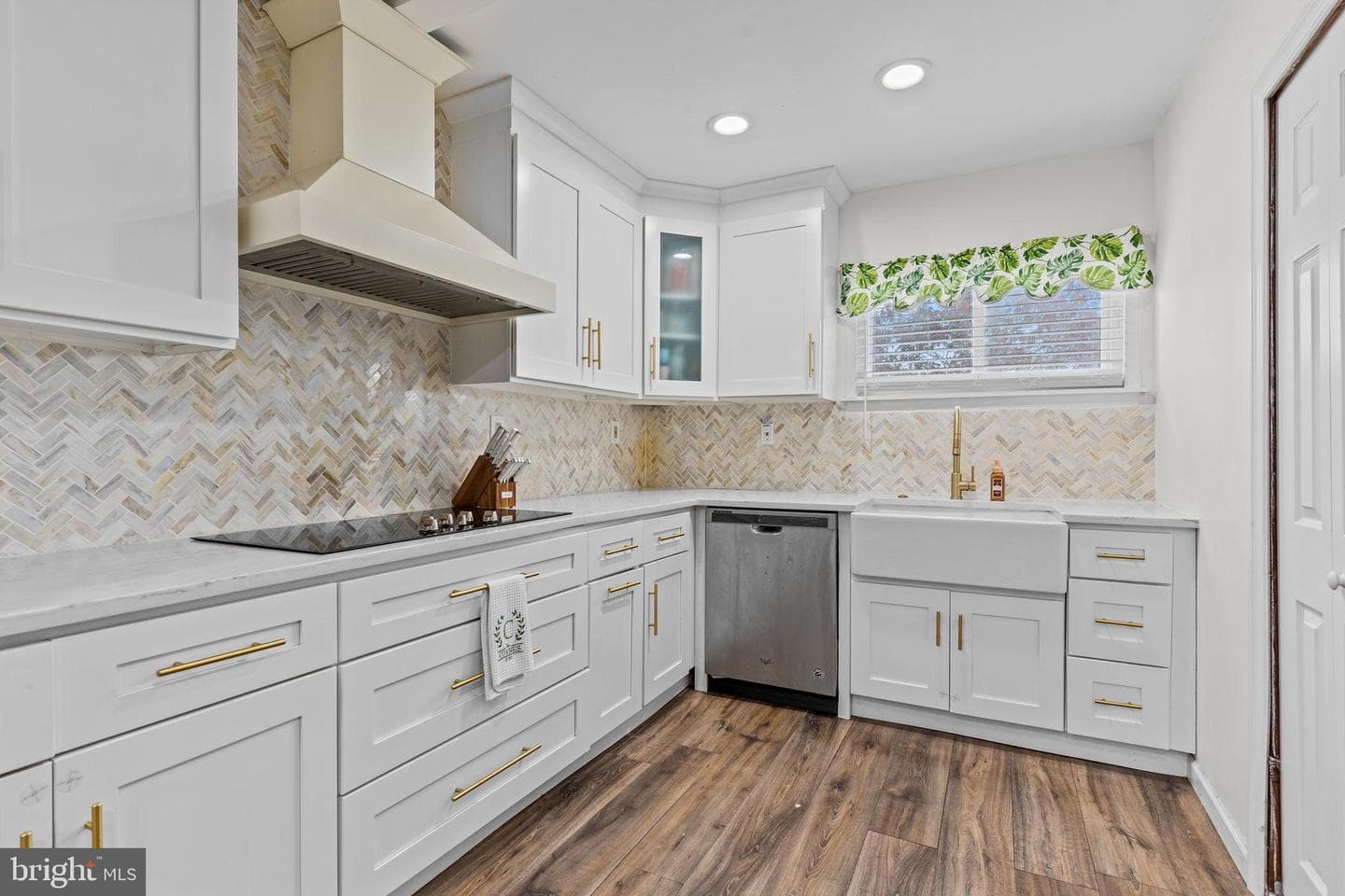 14 Dewberry Lane photo 6