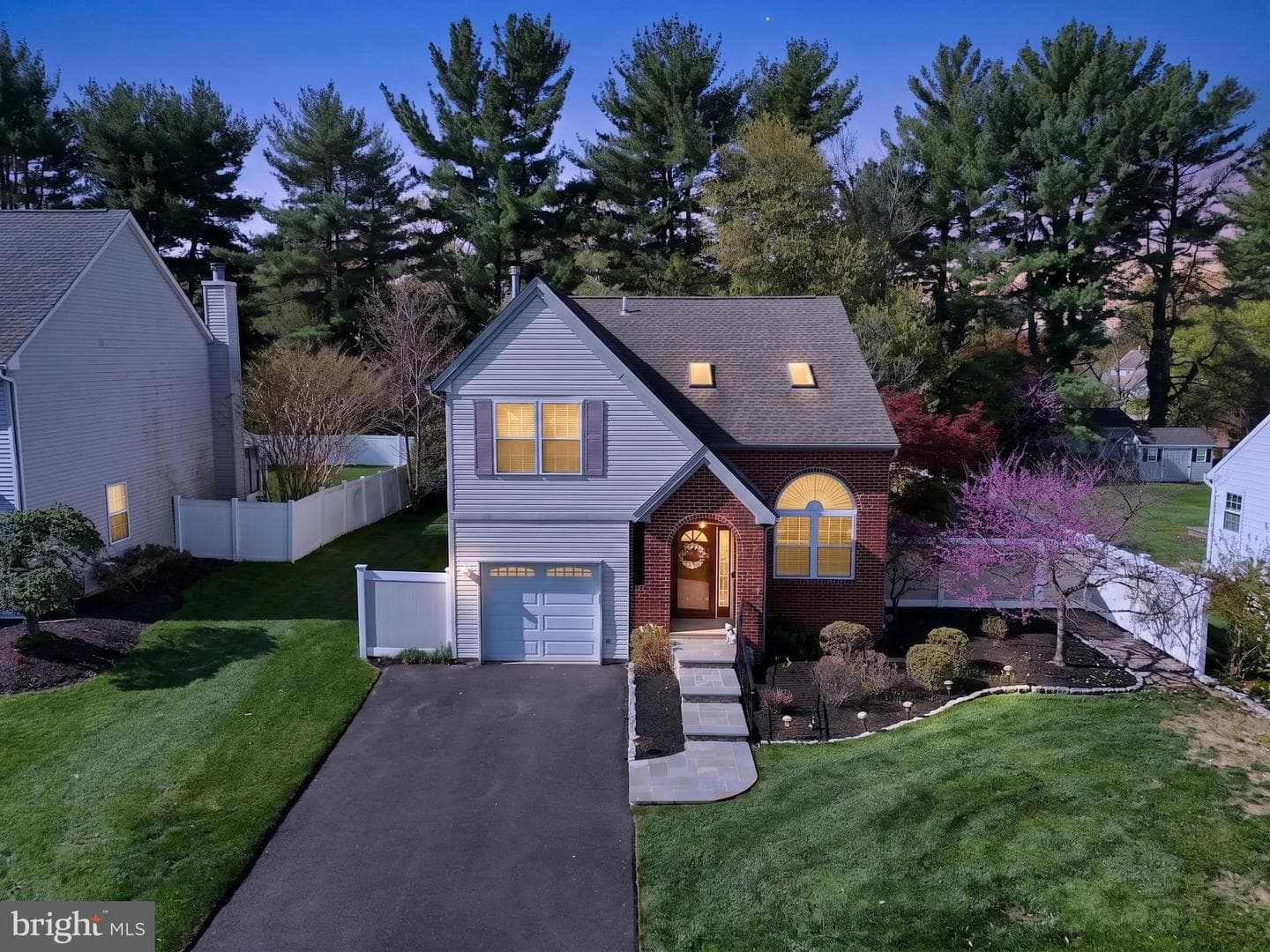 542 Zinn Drive photo 3