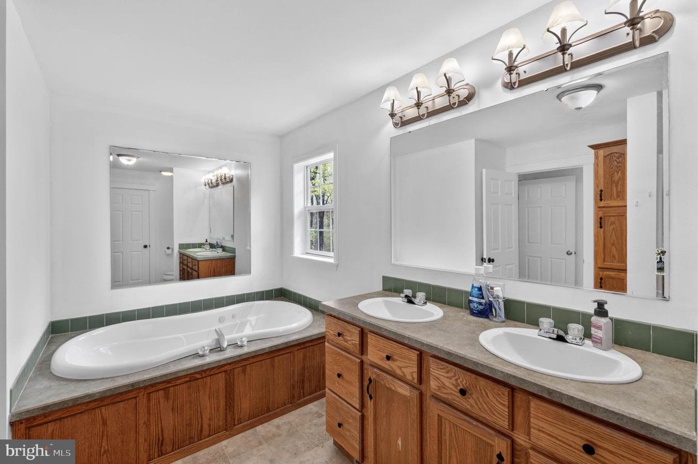 1070 State Road photo 24