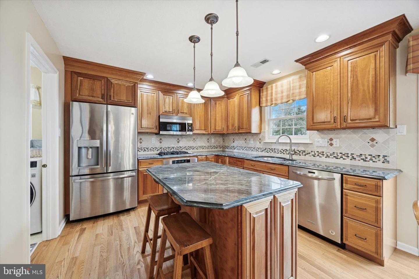 1008 Canter Circle photo 5