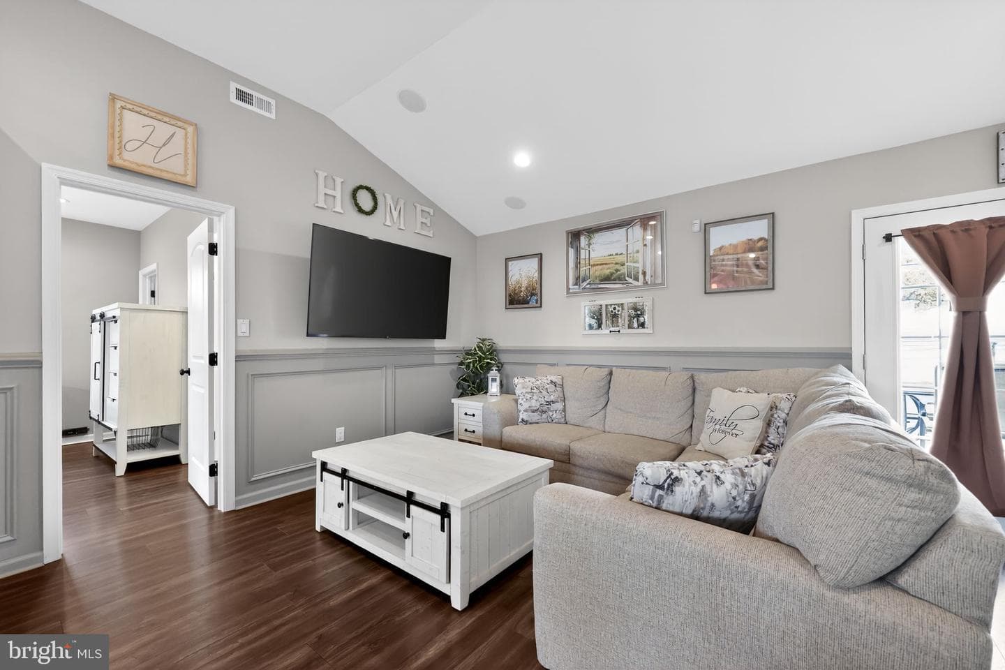 41 Stream Lane photo 11