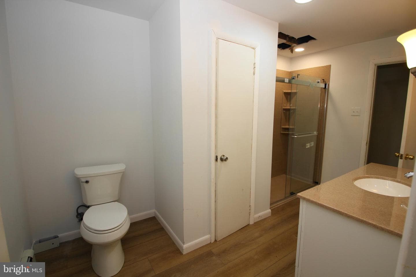 319 Fairhill Road photo 10