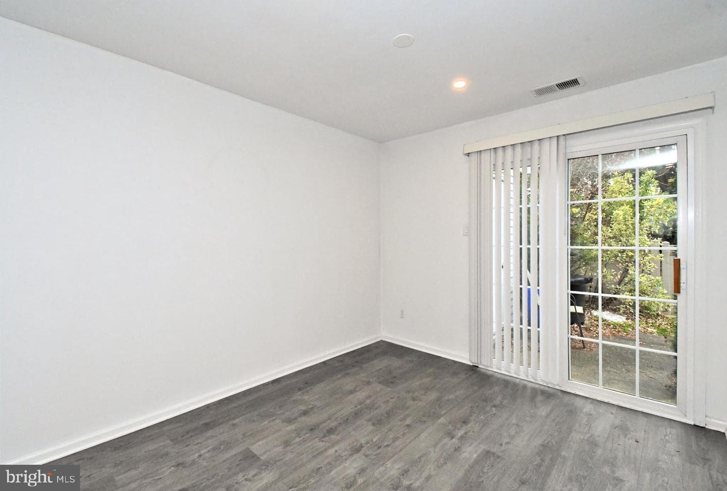 43 Everett Drive #143 photo 8