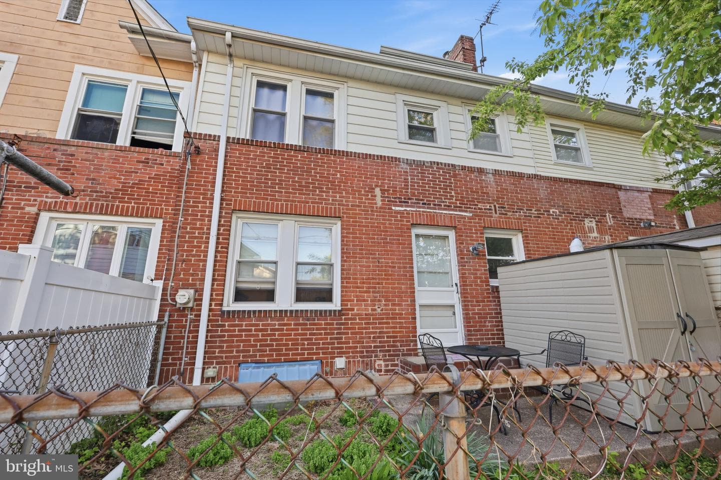 2110 Wilson Avenue photo 19
